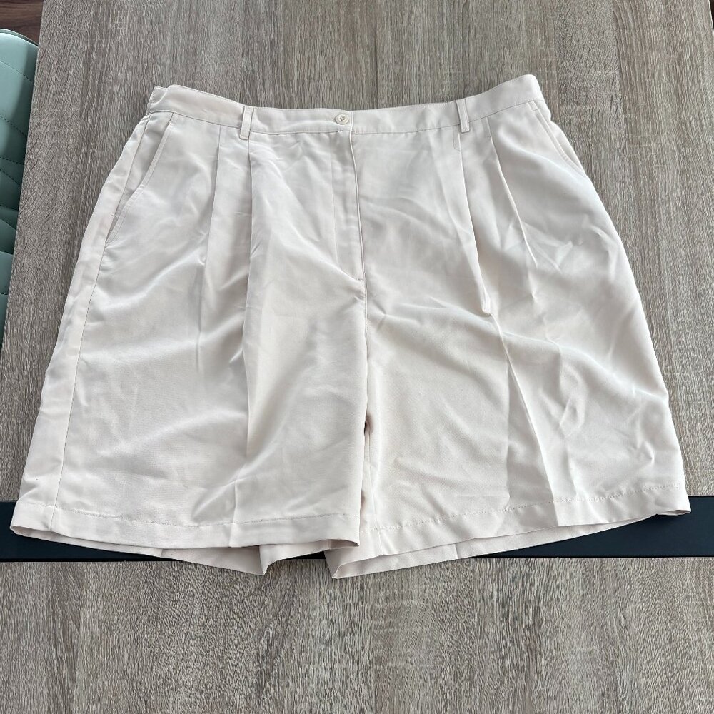 Karen Scott - Tan Shorts - Size 18